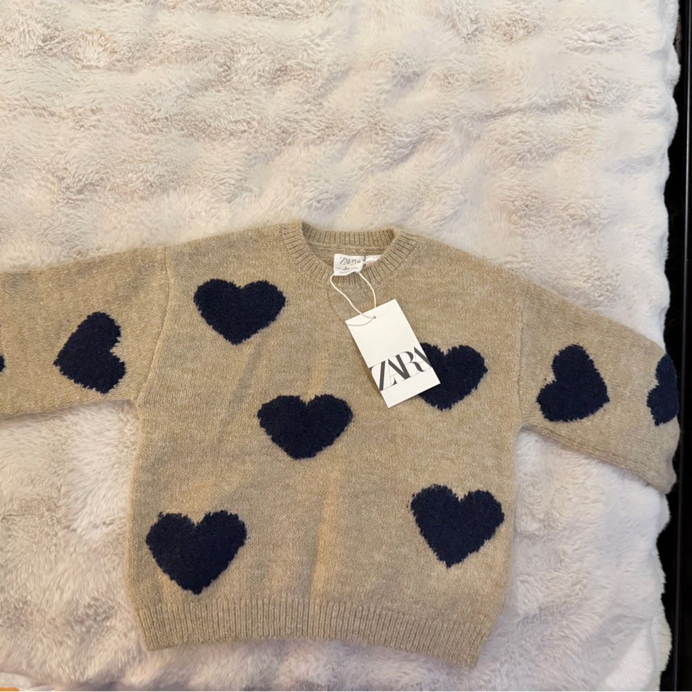 Zara Women's Sweater with Heart Design - Tan and Blue black
